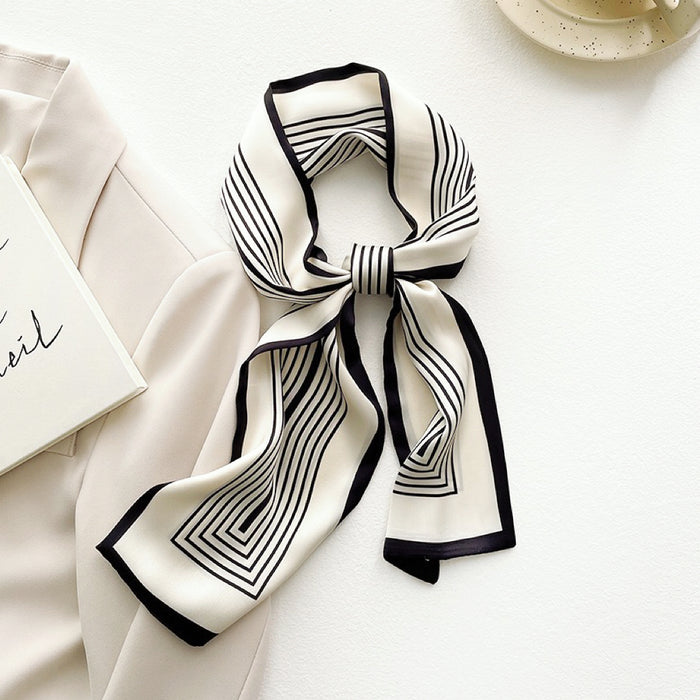 Sciarpa sottile in raso a righe