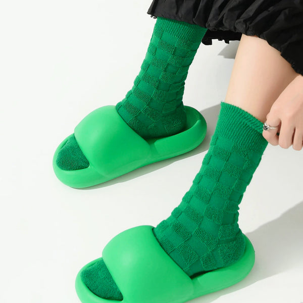 Fuzzy Check Textured Socks