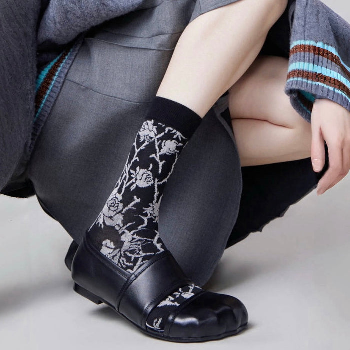 Chaussettes brodées à fleurs