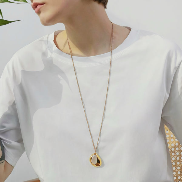 Fluid Shaped Pendant Necklace