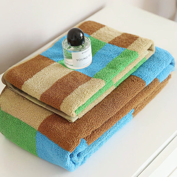 Asciugamano da bagno scozzese con gioco di colori