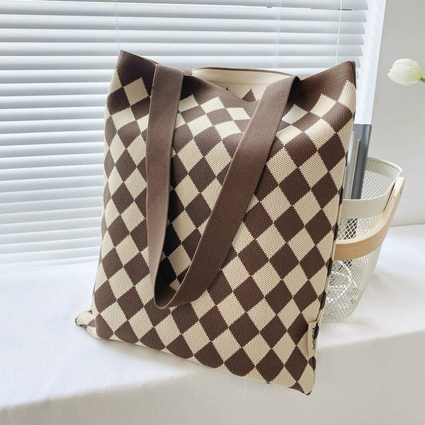 Diamond Knitted Tote Bag In Brown