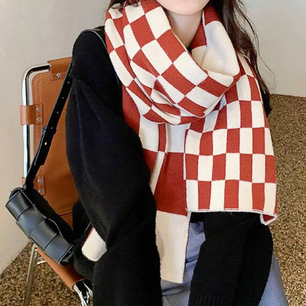 Thick Checkered Wool Scarf In Red