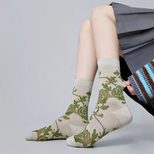 Chaussettes brodées à fleurs