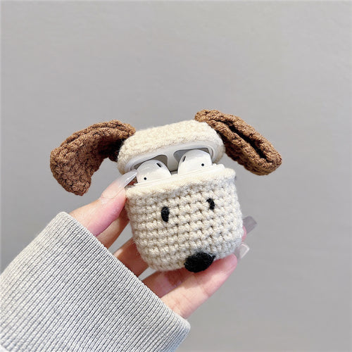 Gestrickte Airpods-Hülle mit Welpenmotiv