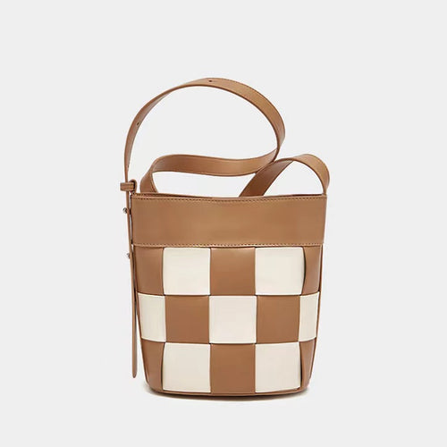 Bucket Bag aus gewebtem, kariertem Leder