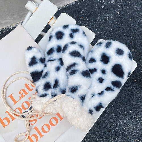 Fluffy Gloves With String