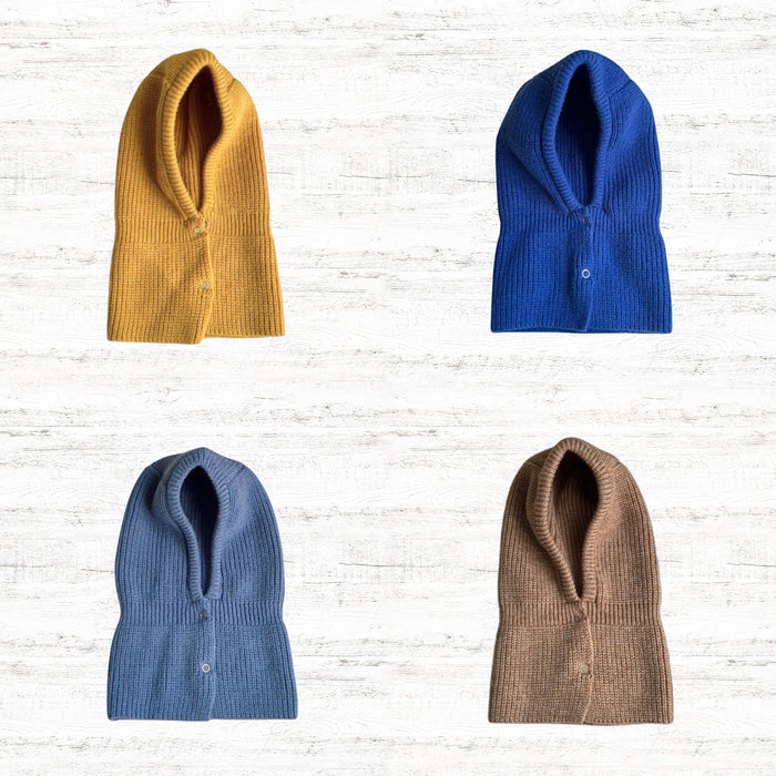 Cappello passamontagna in maglia colorata