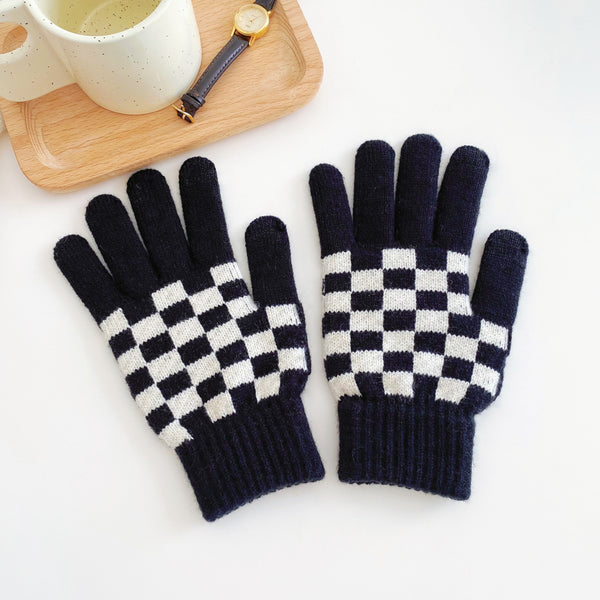 checkered telefinger gloves