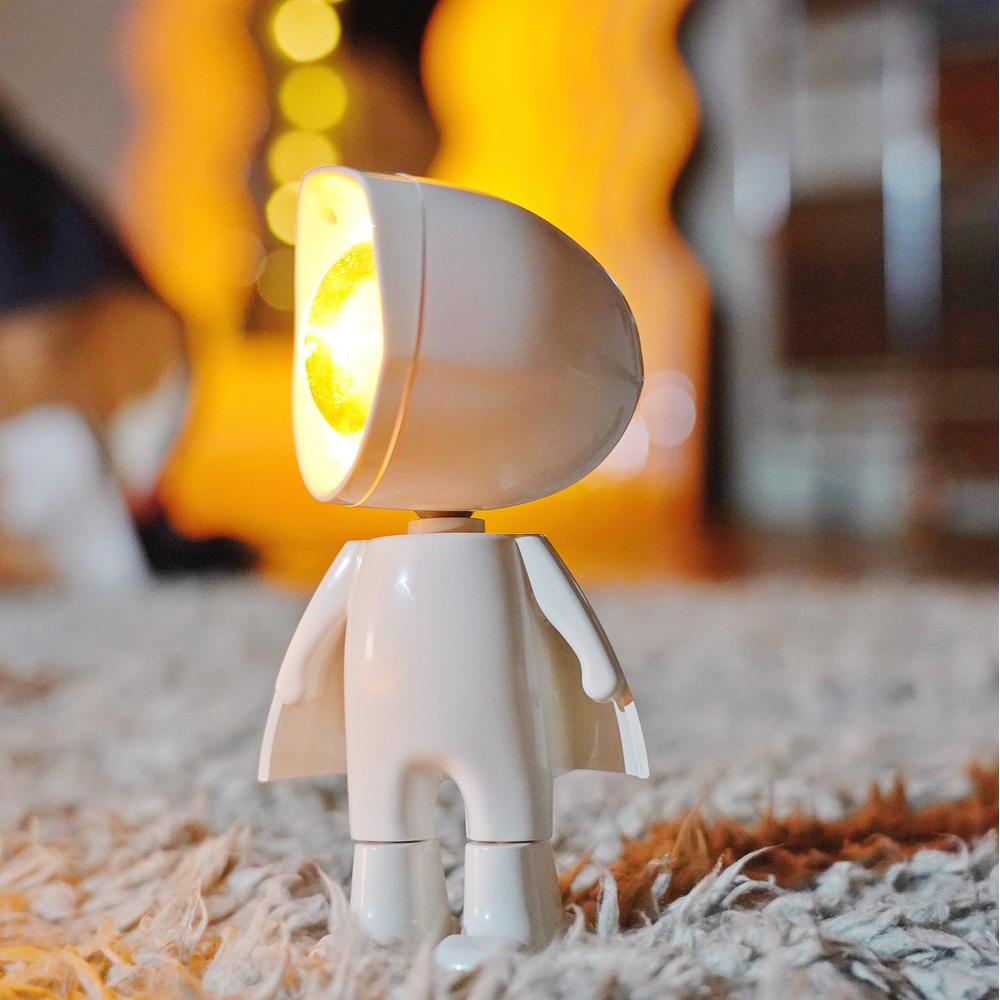 astronaut-atmosphere-lamp-