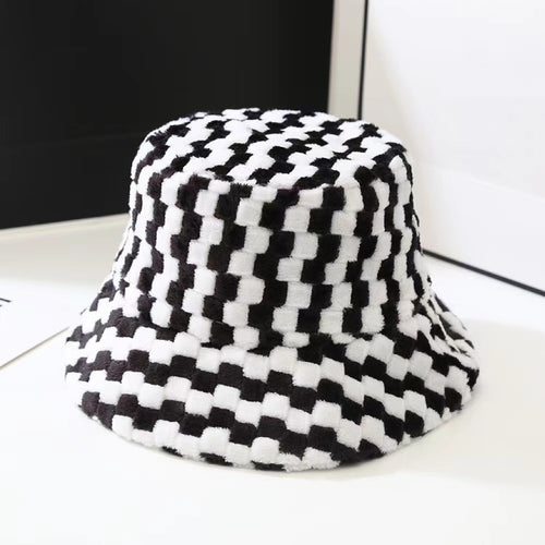 Sherpa Checkered Bucket Hat