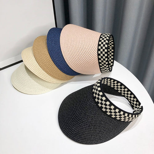 Sun protective straw hat with checker band