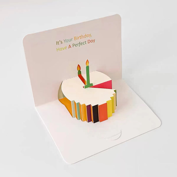 Carte d'anniversaire de gâteau mignon